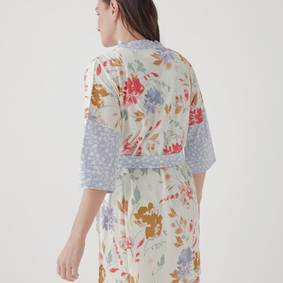 Pact Staycation Robe - Picture 1 of 2